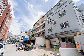 Square One Hotel Patong