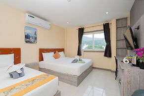 Square One Hotel Patong