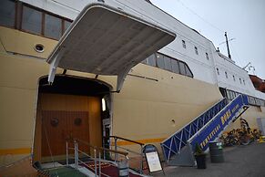 Laivahostel S/S Bore
