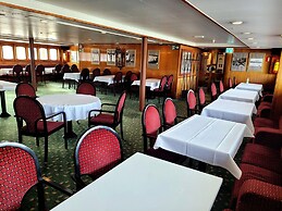 Laivahostel S/S Bore