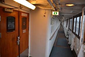 Laivahostel S/S Bore