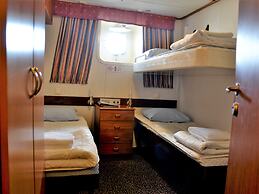 Laivahostel S/S Bore