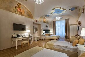 Little King Hotel U Malvaze