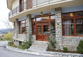 To Balcony tis Agorianis