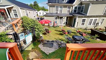 Lakeview House & Cottages