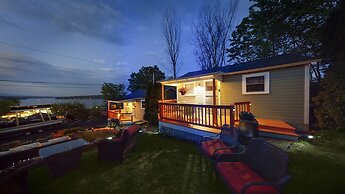 Lakeview House & Cottages