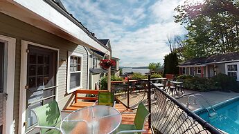 Lakeview House & Cottages