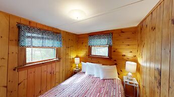 Lakeview House & Cottages