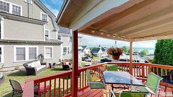 Lakeview House & Cottages