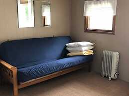 Lakeview House & Cottages