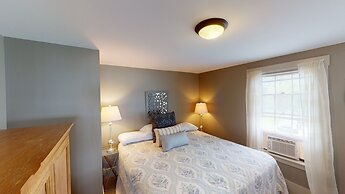 Lakeview House & Cottages