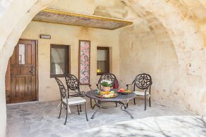 Cappadocia Minia Cave Hotel