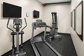 Country Inn & Suites by Radisson, Gatlinburg, TN