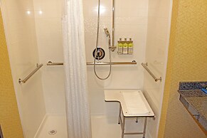 Holiday Inn Express & Suites Bakersfield Airport by IHG