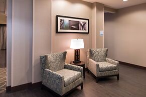Holiday Inn Express & Suites Bakersfield Airport by IHG