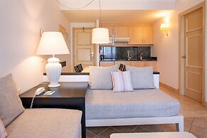 Grupotel Macarella Suites & Spa