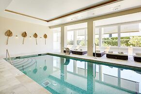 Grupotel Macarella Suites & Spa