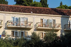 Aminess Vival Casa Velaris
