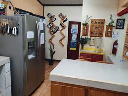 Cabinas El Pueblo - Hostel