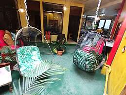 Cabinas El Pueblo - Hostel