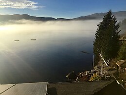 The Tuwanek Hotel and Spa