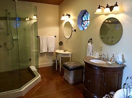 The Tuwanek Hotel and Spa