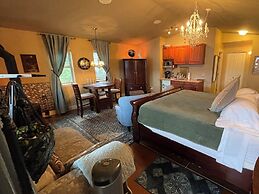 The Tuwanek Hotel and Spa