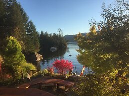 The Tuwanek Hotel and Spa