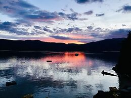 The Tuwanek Hotel and Spa