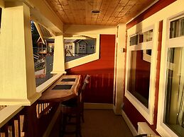 The Tuwanek Hotel and Spa