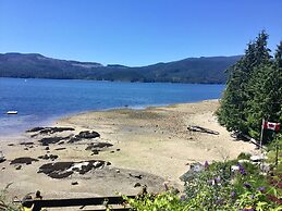 The Tuwanek Hotel and Spa