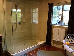 The Tuwanek Hotel and Spa