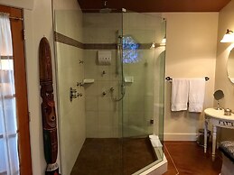 The Tuwanek Hotel and Spa