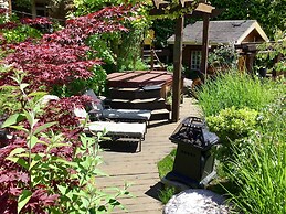 The Tuwanek Hotel and Spa