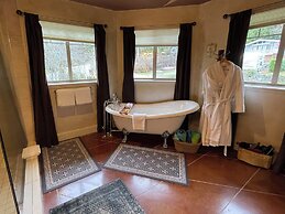 The Tuwanek Hotel and Spa