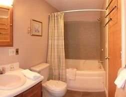 Misty Harbor Barefoot Beach Resort