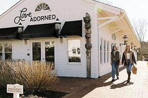 The Roundtree, Amagansett