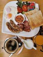 Baan Yuyen Karon Guesthouse