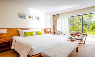 Cam Ranh Riviera Beach Resort & Spa