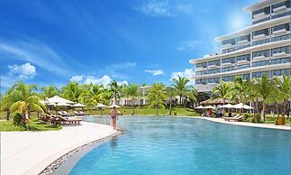 Cam Ranh Riviera Beach Resort & Spa