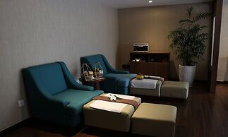 Cam Ranh Riviera Beach Resort & Spa