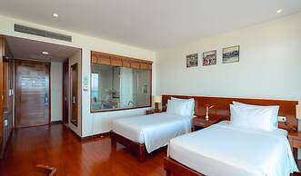 Cam Ranh Riviera Beach Resort & Spa