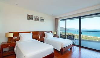Cam Ranh Riviera Beach Resort & Spa