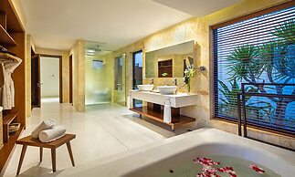 Cam Ranh Riviera Beach Resort & Spa
