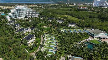 Cam Ranh Riviera Beach Resort & Spa