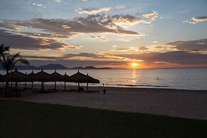 Cam Ranh Riviera Beach Resort & Spa