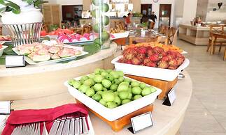 Cam Ranh Riviera Beach Resort & Spa