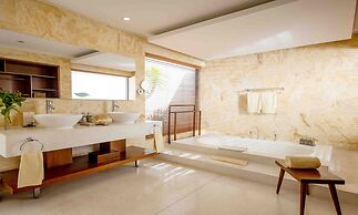 Cam Ranh Riviera Beach Resort & Spa