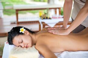 Cam Ranh Riviera Beach Resort & Spa