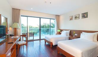 Cam Ranh Riviera Beach Resort & Spa
